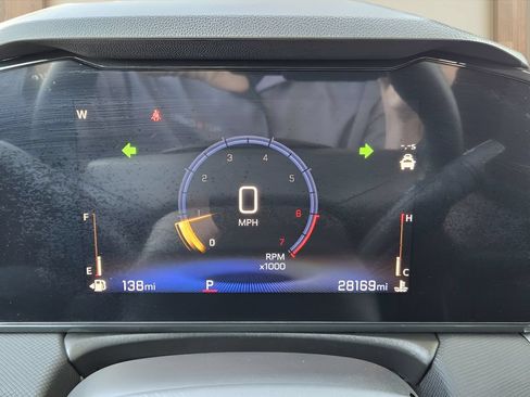 Used 2024 Chevrolet TrailBlazer LT w/ LT Cold Weather Package FWD image 14