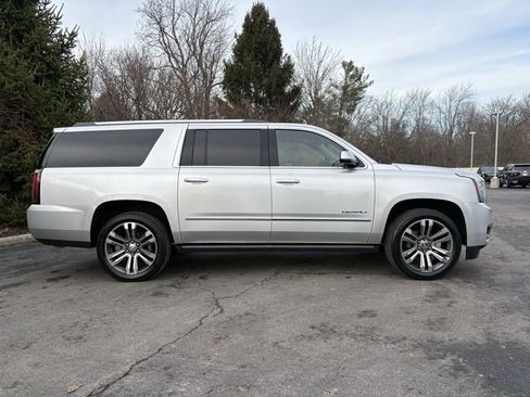 Used 2019 GMC Yukon XL Denali w/ Denali Ultimate Package image 10