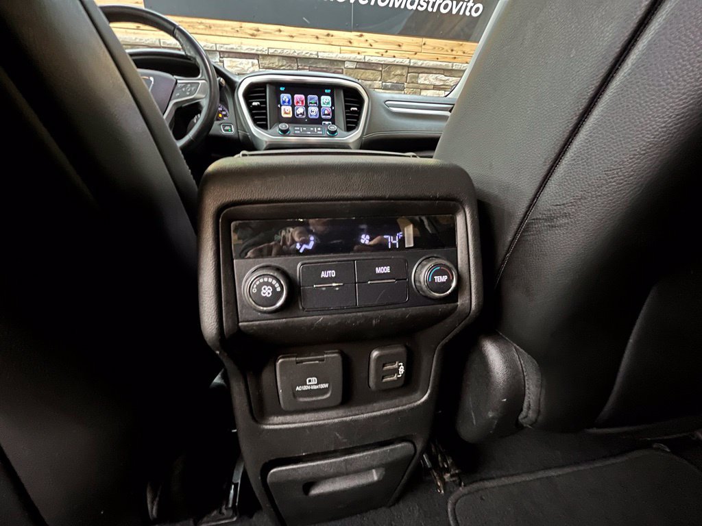 Used 2018 GMC Acadia SLT AWD/4WD image 38