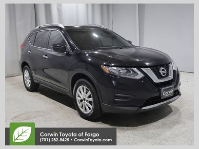 Used 2017 Nissan Rogue SV