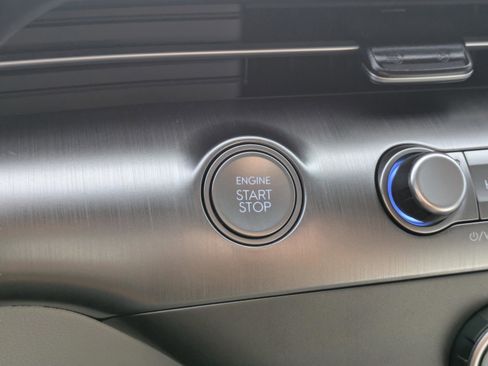 New 2026 Hyundai Kona SE FWD image 13