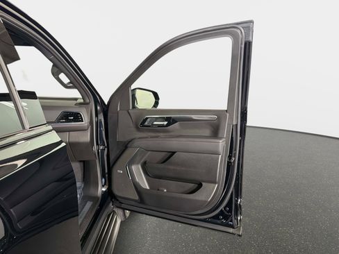 Used 2025 Chevrolet Tahoe RST w/ RST Capability Package image 21