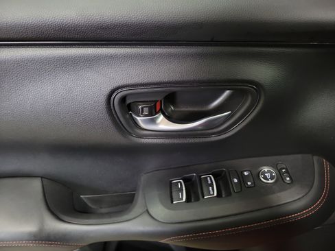 Used 2025 Honda HR-V Sport image 18