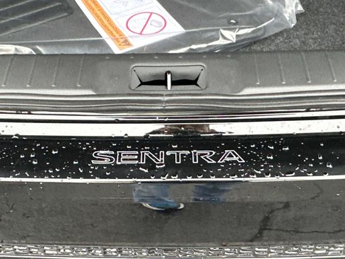 New 2025 Nissan Sentra SV image 17