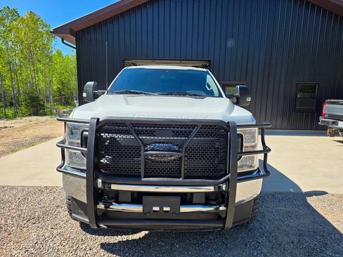 Used 2022 Ford F250 XL w/ Power Equipment Group AWD/4WD image 12