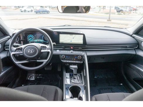 Used 2023 Hyundai Elantra SEL w/ Convenience Package image 22