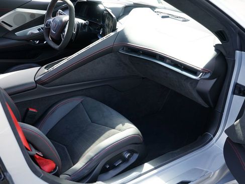 Used 2023 Chevrolet Corvette Stingray Premium Conv w/ Z51 Performance Package image 21