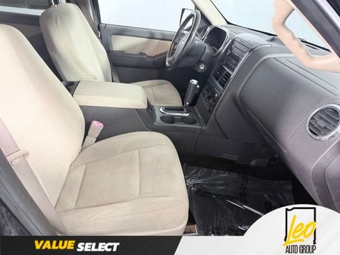 Used 2008 Ford Explorer XLT AWD/4WD image 9