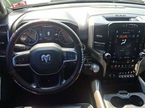 Used 2019 RAM 1500 Laramie image 12