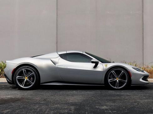 Used 2024 Ferrari 296 GTS image 6