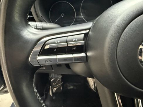 Used 2022 MAZDA MAZDA3 s FWD image 23