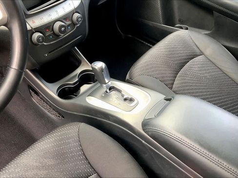 Used 2018 Dodge Journey SE w/ Popular Equipment Group image 16