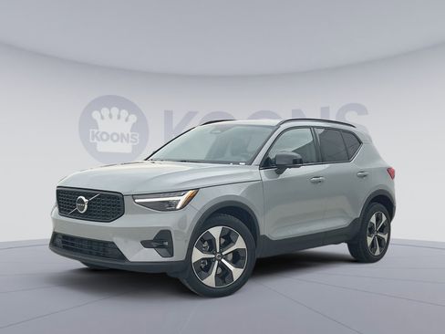 New 2026 Volvo XC40 B5 Plus w/ Protection Package Premier image 1