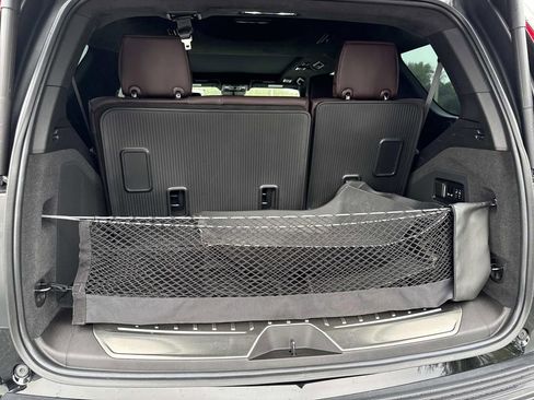 Certified 2022 Cadillac Escalade Premium Luxury Platinum w/ LPO, Radiant Package image 11