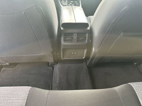 Certified 2023 Nissan Rogue SV image 29