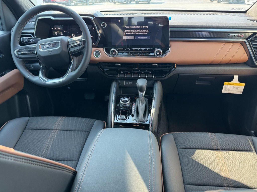 New 2026 GMC Canyon AT4 AWD/4WD image 8