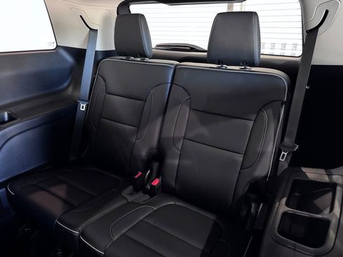 Certified 2023 GMC Acadia Denali w/ Denali Technology Package image 10