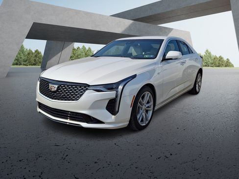 Used 2024 Cadillac CT4 Luxury RWD image 2