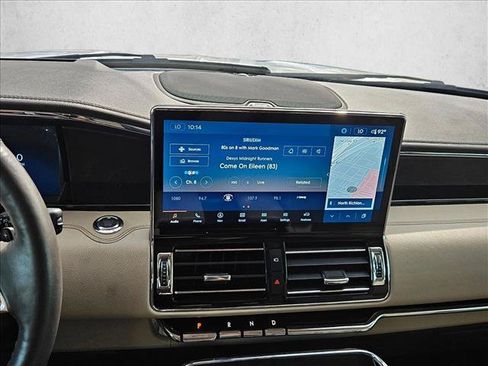 Used 2024 Lincoln Navigator Reserve AWD/4WD image 10