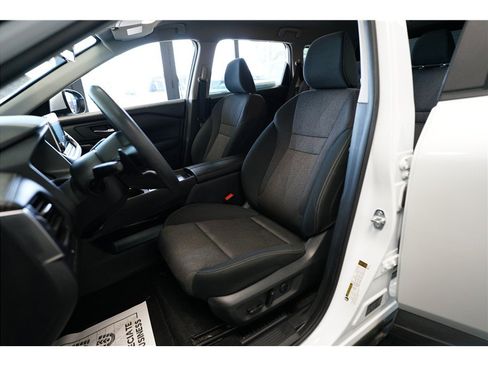 Used 2024 Nissan Rogue SV FWD image 11