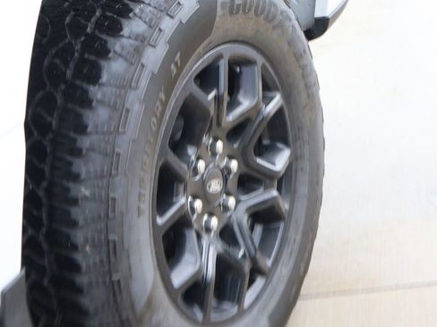 Used 2025 Ford F150 XLT w/ Equipment Group 302A MID AWD/4WD image 39