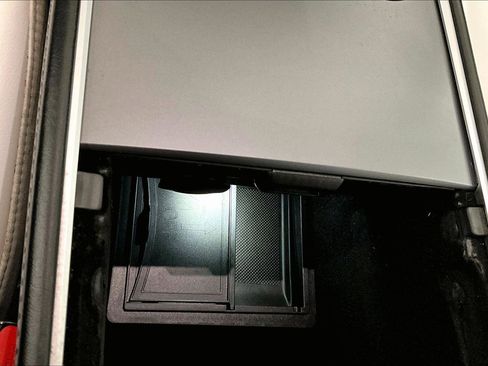 Used 2022 Tesla Model 3 Long Range image 32