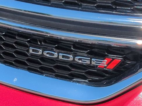 Used 2019 Dodge Journey SE FWD image 11