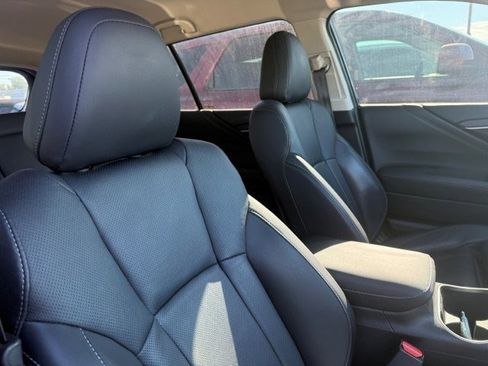 Used 2021 Subaru Outback Limited image 12