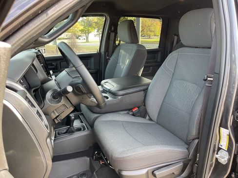 Used 2024 RAM 2500 Tradesman w/ Safety Group image 20