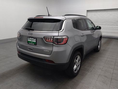 Used 2024 Jeep Compass Latitude AWD/4WD image 9