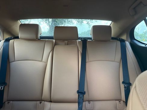 Used 2025 Lexus ES 350 w/ Premium Package FWD image 12
