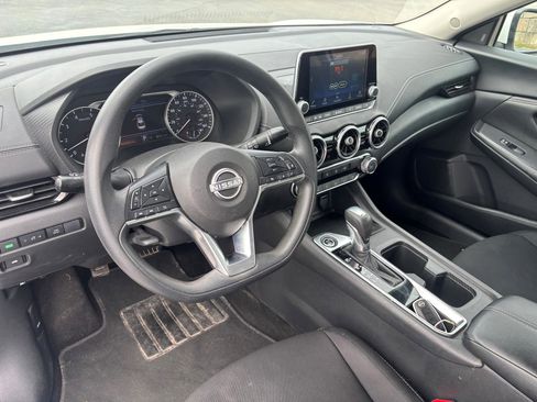 Used 2024 Nissan Sentra SV image 10