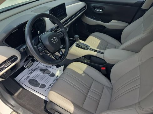 Used 2023 Honda HR-V EX-L image 11