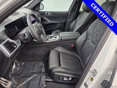 Used 2024 BMW X5 xDrive40i w/ M Sport Package image 9