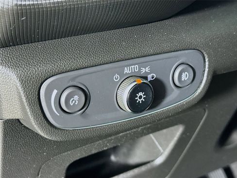 Used 2023 Chevrolet TrailBlazer LT w/ Convenience Package image 11