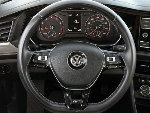 Used 2020 Volkswagen Jetta R-Line image 12