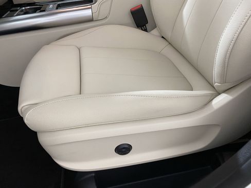 Certified 2025 Mercedes-Benz GLA 250 4MATIC image 12