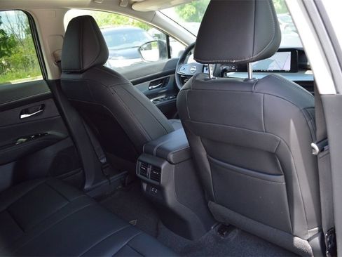 Used 2025 Nissan Murano SL w/ Cargo Package AWD/4WD image 17