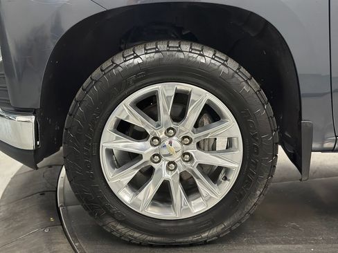Used 2021 Chevrolet Silverado 1500 LTZ w/ LTZ Convenience Package II AWD/4WD image 26