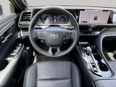 Used 2026 Toyota Crown w/ Advanced Technology Package AWD/4WD image 6