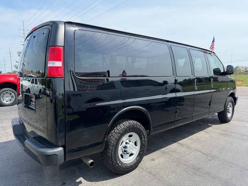 Used 2019 Chevrolet Express 3500 LS RWD image 5