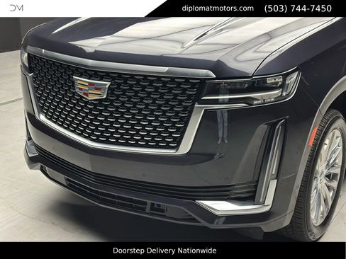 Used 2022 Cadillac Escalade ESV Premium Luxury w/ LPO, Floor Liner Package image 14