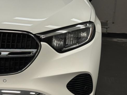 Certified 2026 Mercedes-Benz GLC 300 image 7
