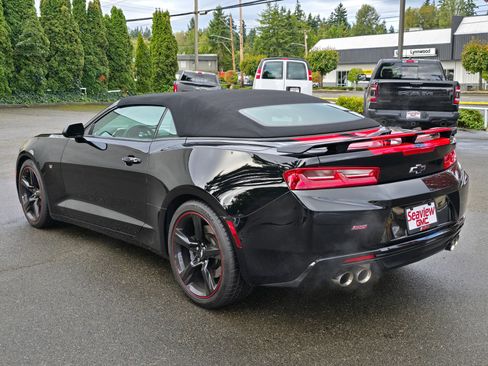Used 2017 Chevrolet Camaro SS image 5