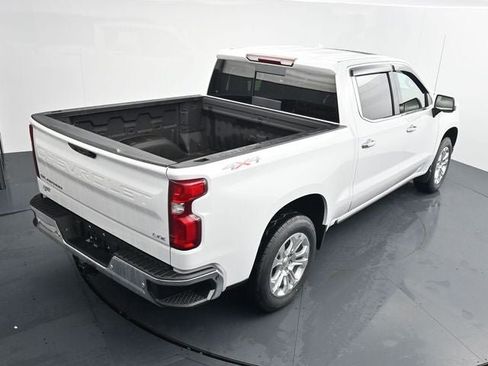 Used 2024 Chevrolet Silverado 1500 LTZ w/ LTZ Convenience Package II AWD/4WD image 28