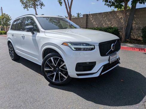 Used 2023 Volvo XC90 T8 Plus AWD/4WD image 2