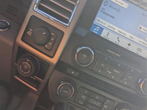 Used 2016 Ford F150 Lariat w/ Equipment Group 501A Mid image 32