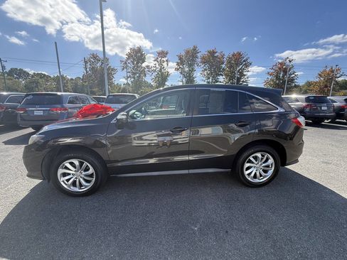 Used 2017 Acura RDX AWD image 3