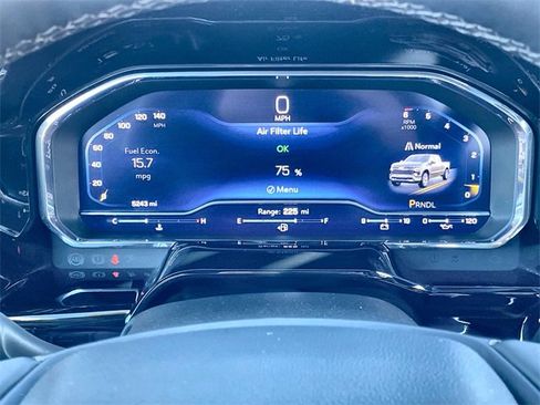 Used 2025 Chevrolet Silverado 1500 LT image 3