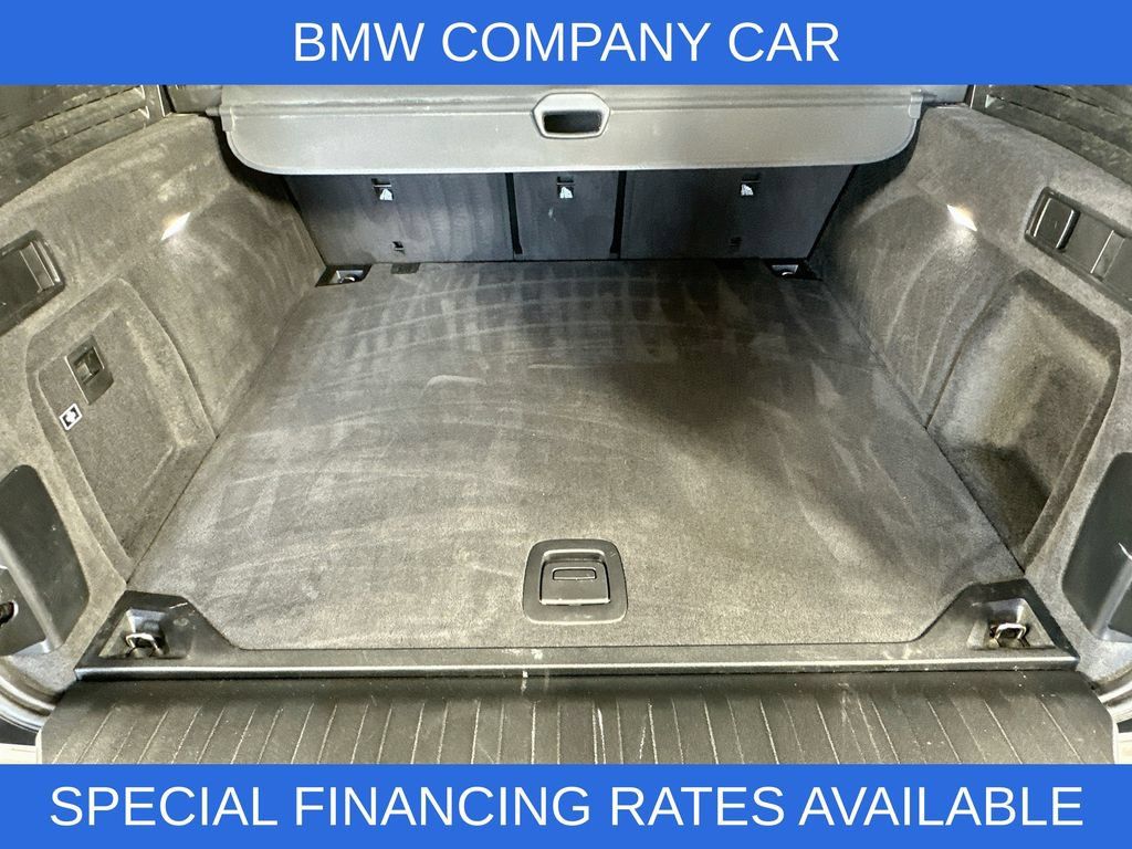 Used 2026 BMW X5 xDrive40i w/ M Sport Package AWD/4WD image 31